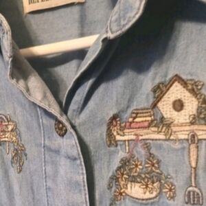 Northern Reflections Womens Shirt Large  Denim Embroidered Grandma Core Mom Core